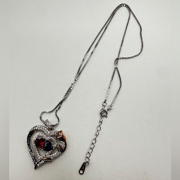 NIB Sterling silver, possibly gold plated, heart necklace with cz diamonds! - Picture 7 of 13